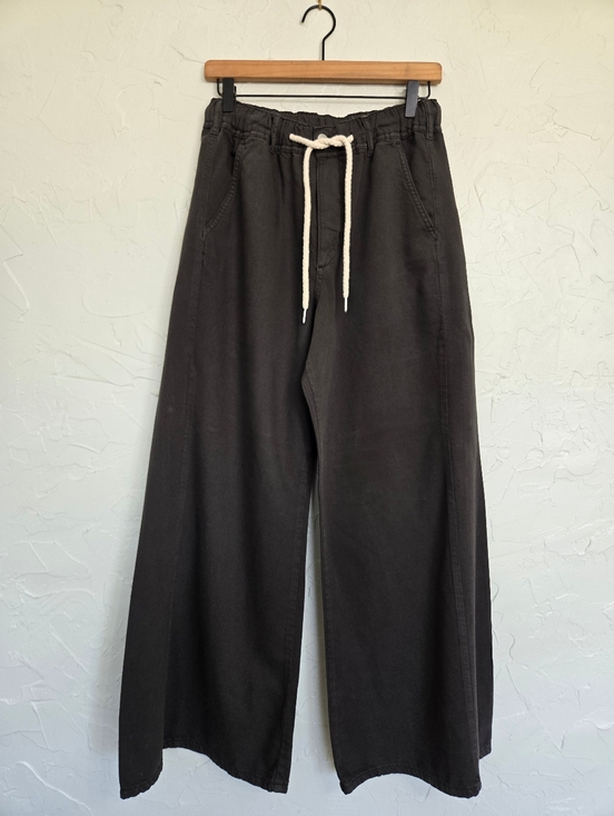 Anthro PILCRO Adi Mid Rise Pull On Dark Taupe Gray Wide Leg Pants, M - Picture 2 of 9